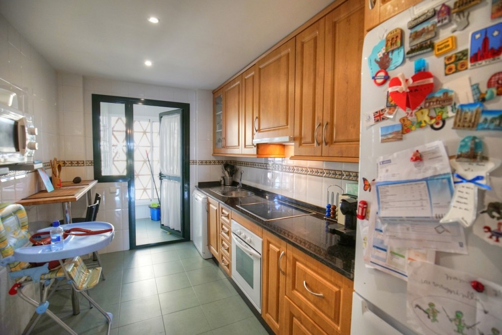 2 bedroom Apartment For Sale in Selwo, Málaga - thumb 4