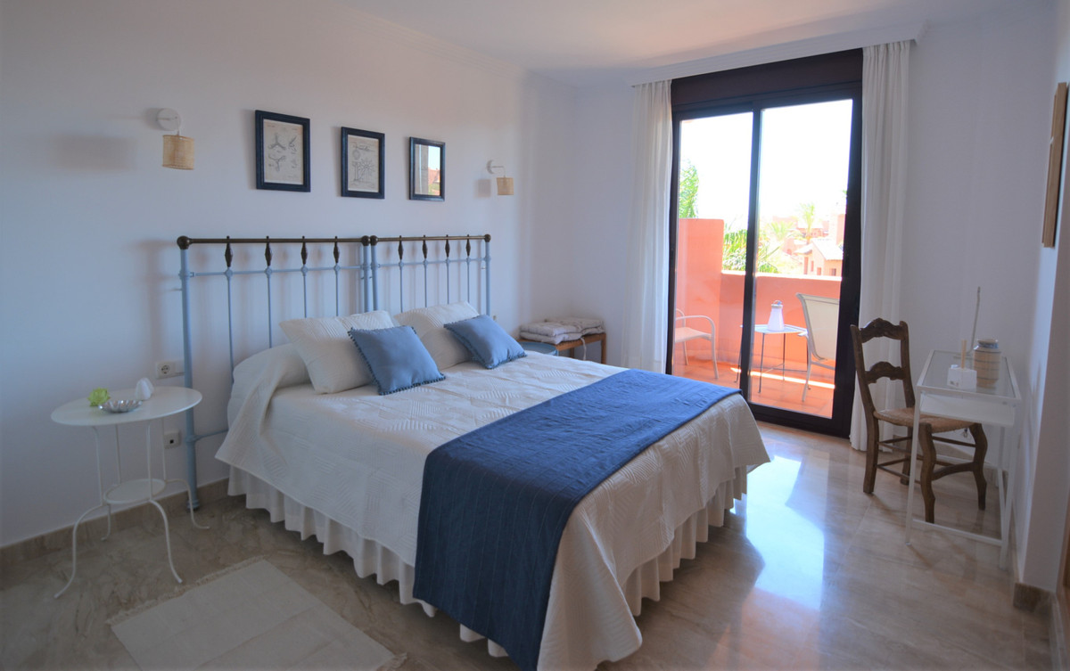 2 bedroom Apartment For Sale in New Golden Mile, Málaga - thumb 16