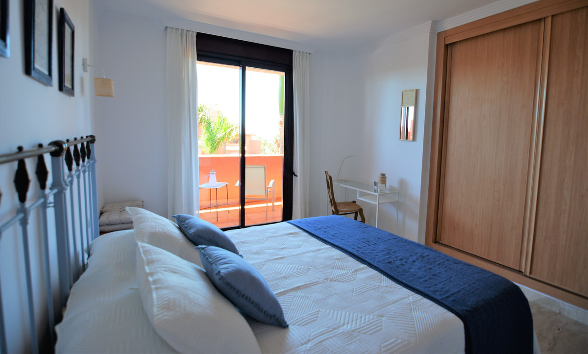 2 bedroom Apartment For Sale in New Golden Mile, Málaga - thumb 26