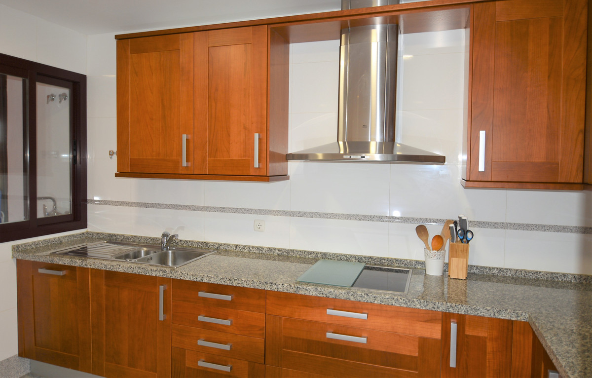 2 bedroom Apartment For Sale in New Golden Mile, Málaga - thumb 29
