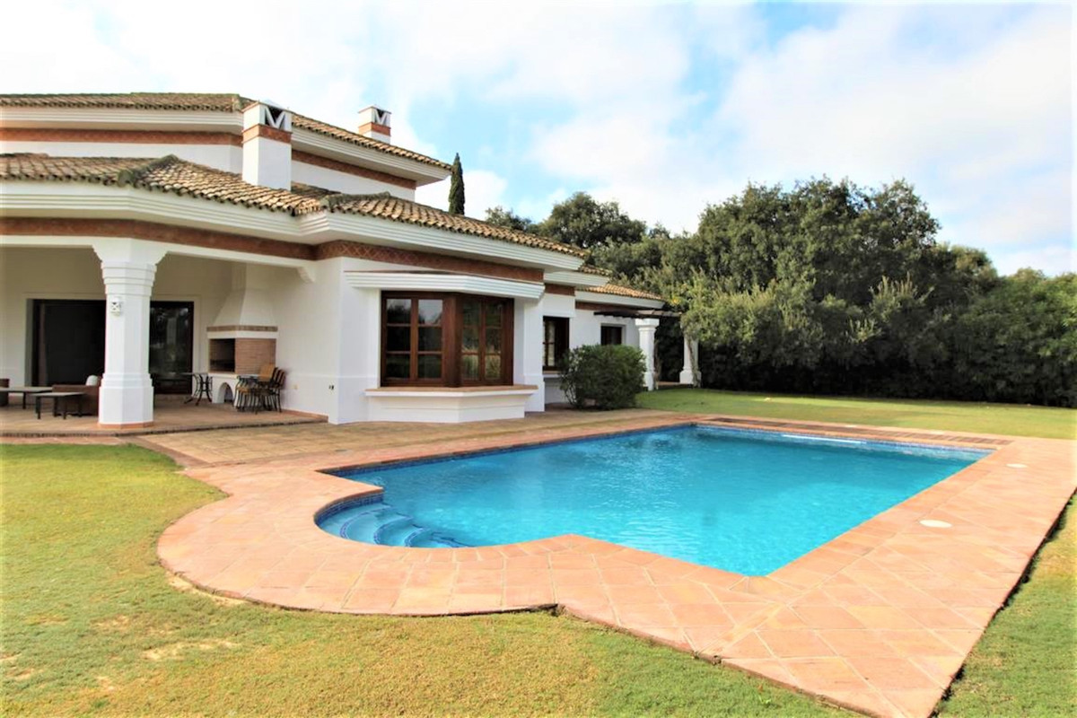 6 Bedroom Detached Villa For Sale Sotogrande, Costa del Sol - HP3007685