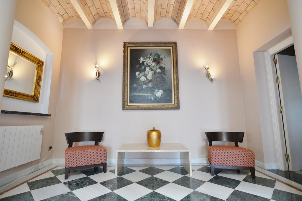 3 bedroom Villa For Sale in The Golden Mile, Málaga - thumb 6