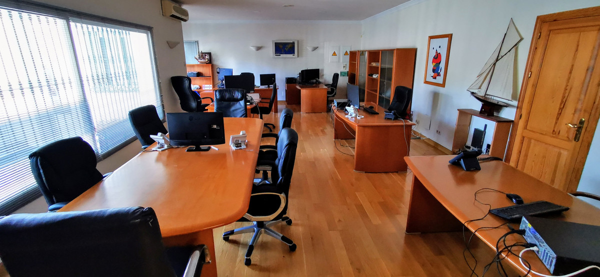 Oficina en Nueva Andalucía, Costa del Sol
