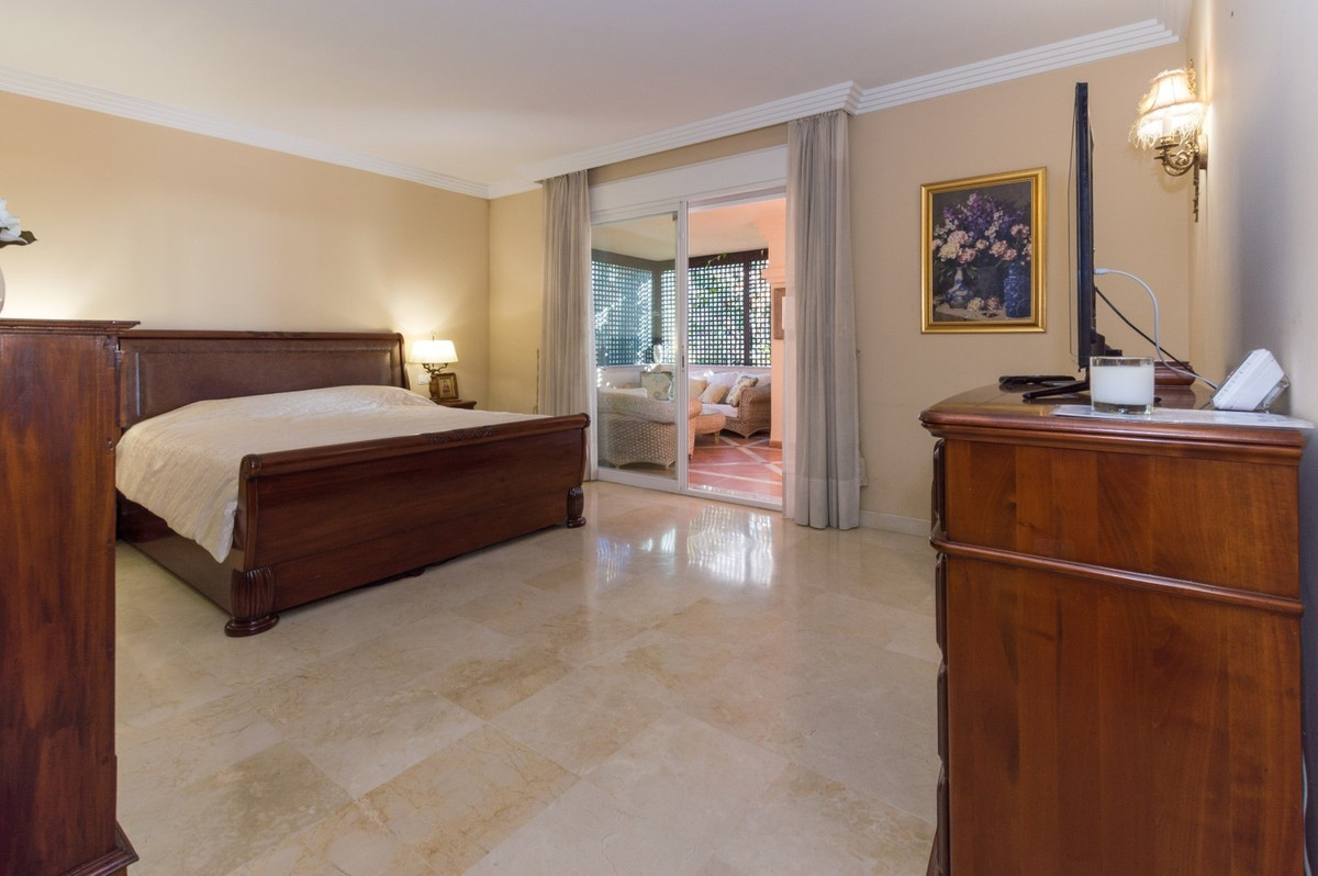 3 bedroom Apartment For Sale in Nueva Andalucía, Málaga - thumb 20