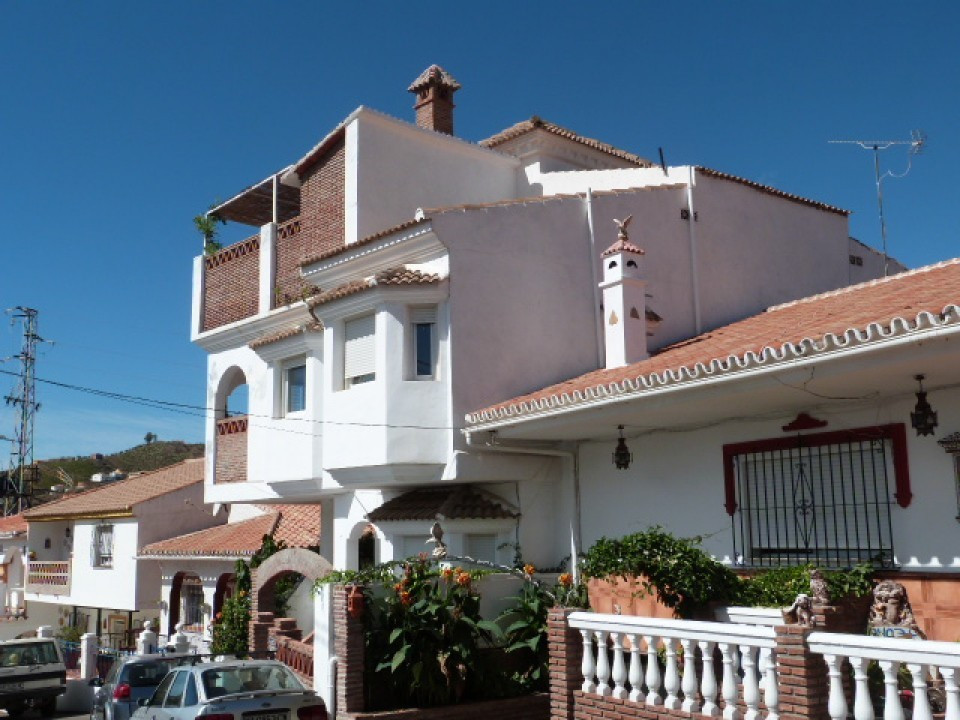 Two very spacious properties with lots of flexible accommodation in a lovely mountain location, with Spain