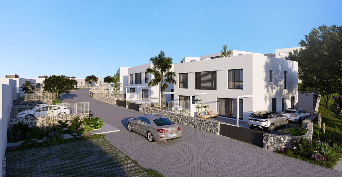 Semi-Detached Houses for sale in Mijas R4032826