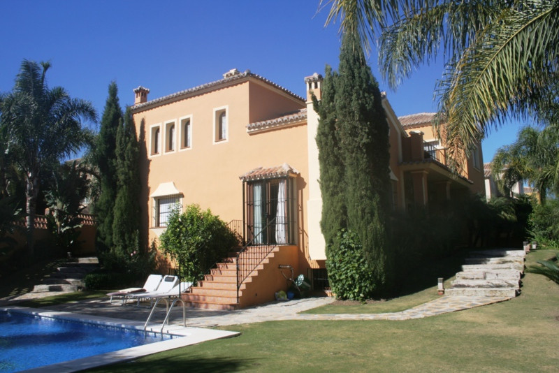 6 bedrooms Villa in Guadalmina Alta