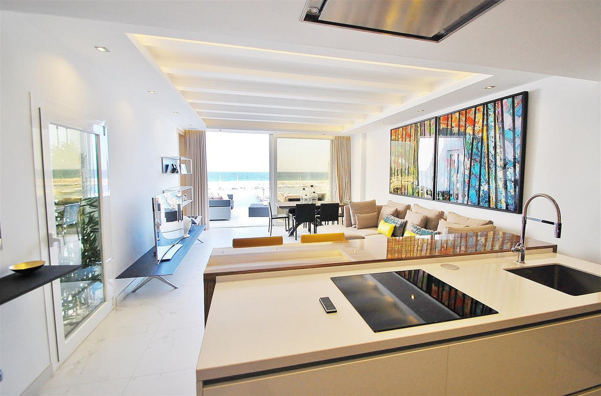 2 bedroom Apartment For Sale in Marbella, Málaga - thumb 5