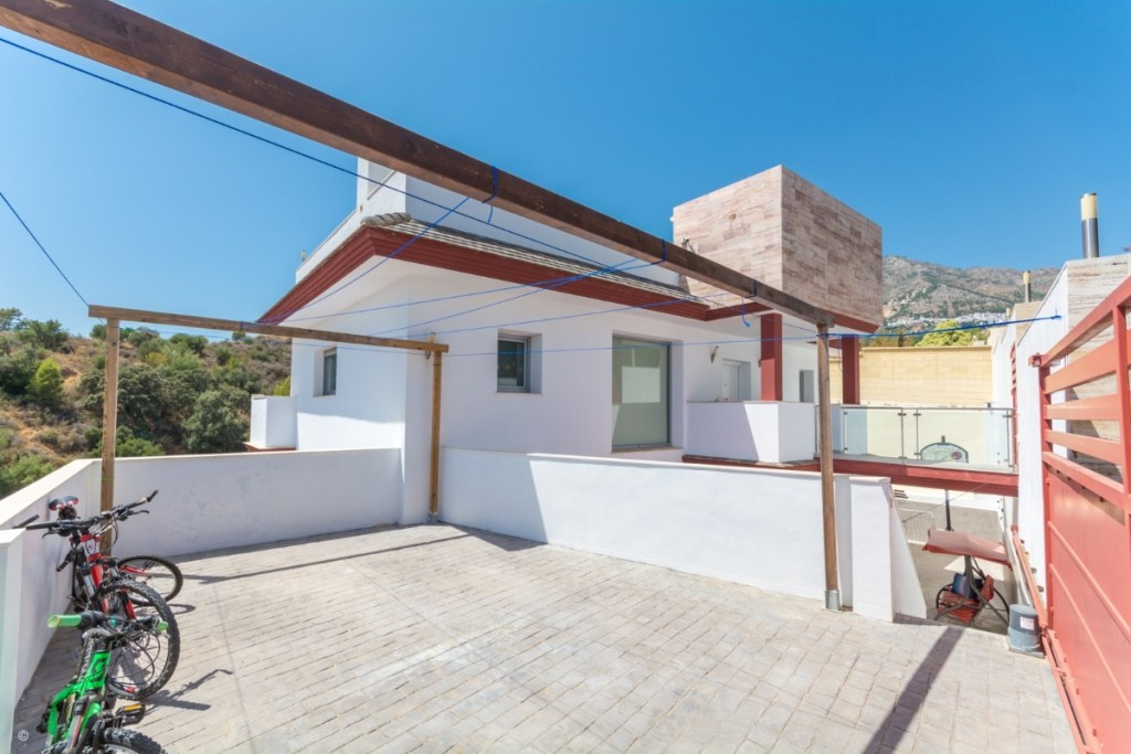 5 bedroom Villa For Sale in Mijas Costa, Málaga - thumb 40
