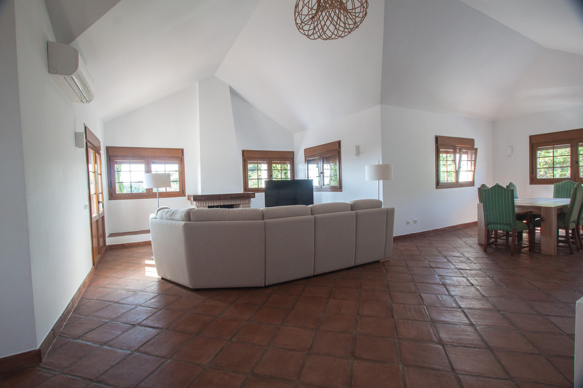 4 bedrooms Villa in Manilva