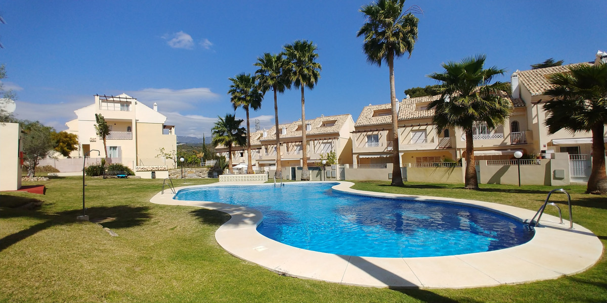 Nice and cozy townhouse in quiet urbanization with gated community, in Marbella East, in El Rosario., Spain