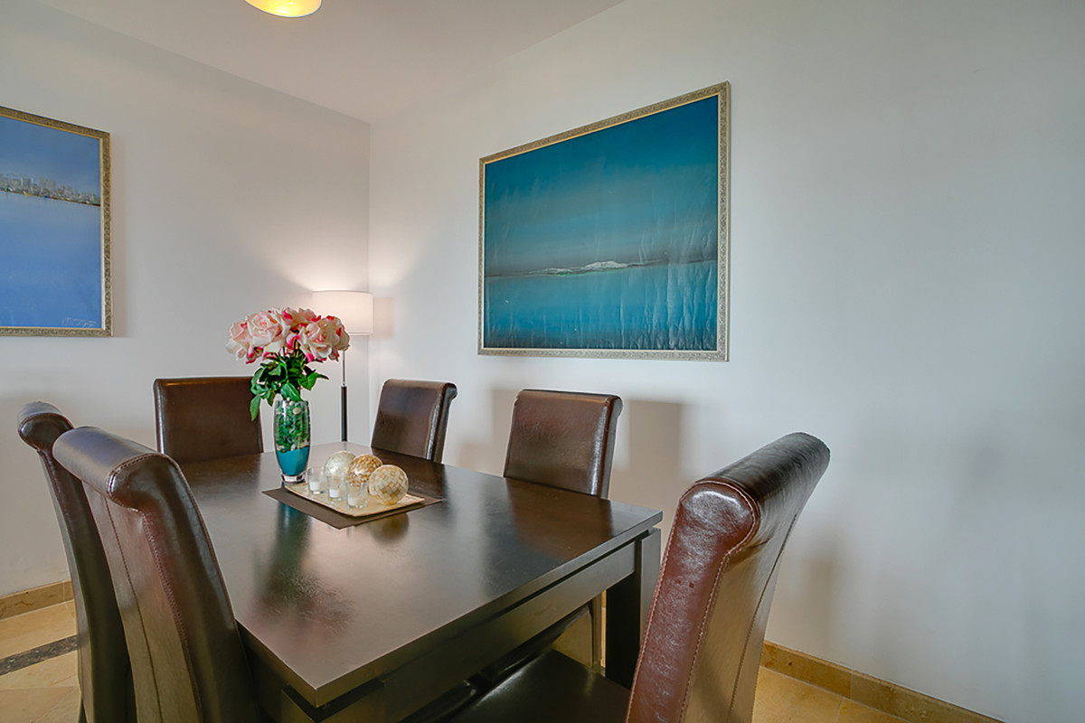 Beautiful ground floor apartment with stunning sea views located in a very modern complex.