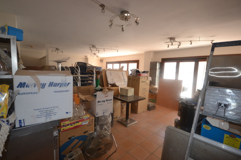 2 bedroom Commercial Property For Sale in Puerto Banús, Málaga - thumb 4