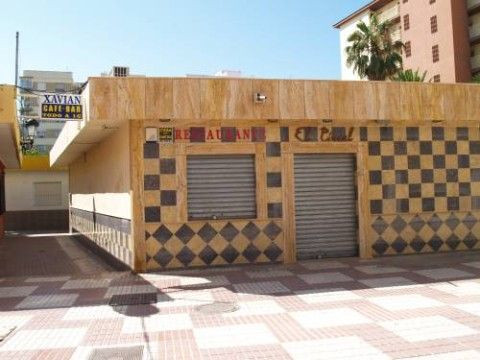 Restaurant in the centre of Torre del Mar,fitted kitchen & fully furnished, licence ready -REDUC Spain