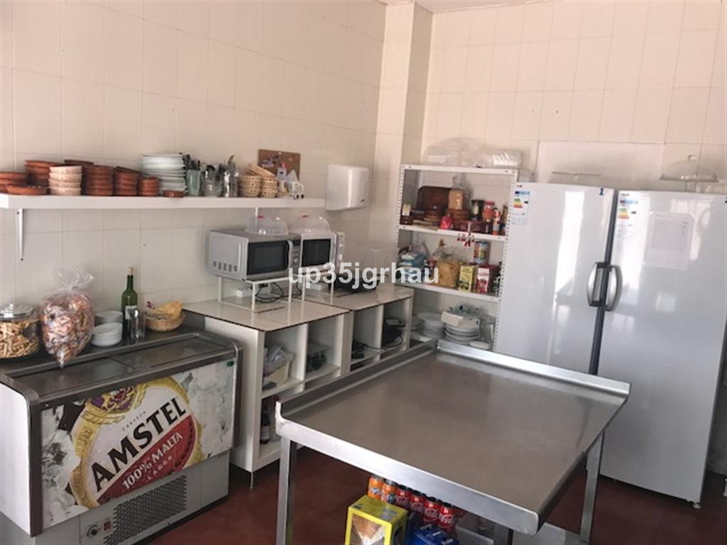 1 bedroom Commercial Property For Sale in Estepona, Málaga - thumb 17