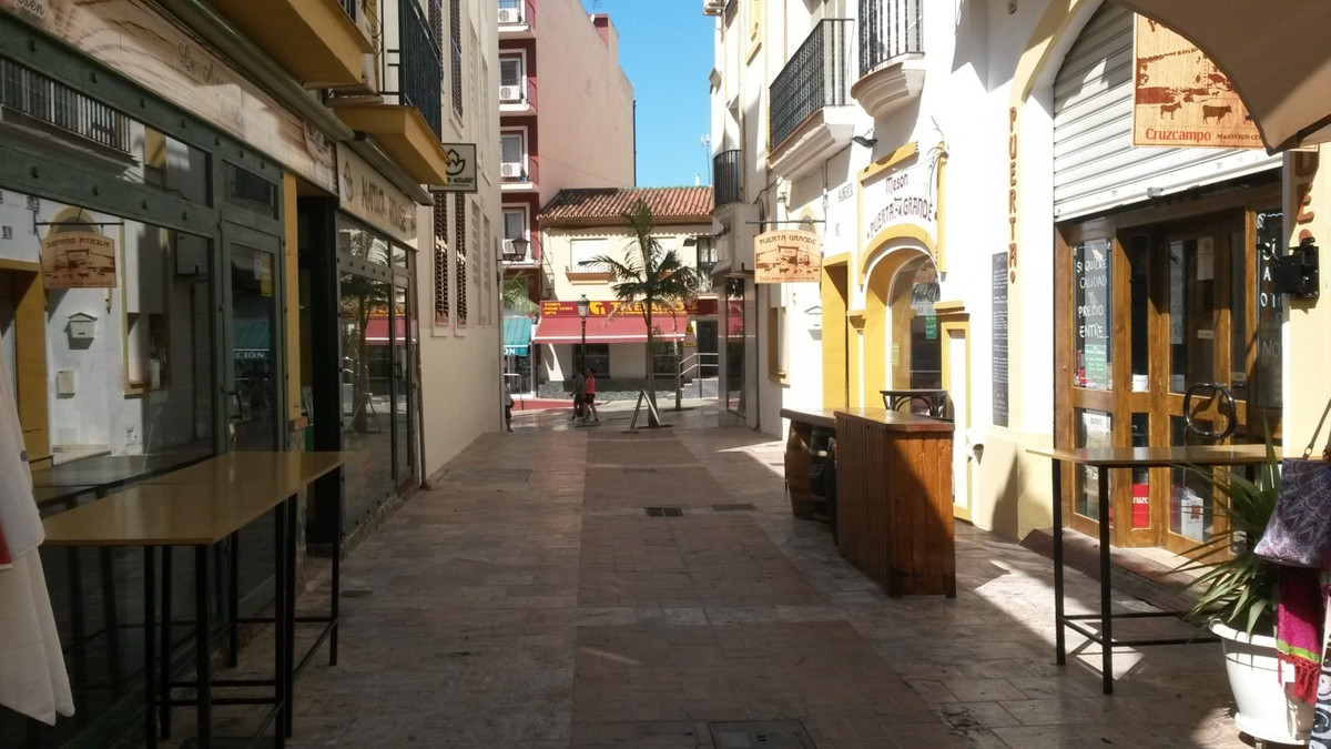 3 bedroom Commercial Property For Sale in Arroyo de la Miel, Málaga - thumb 37