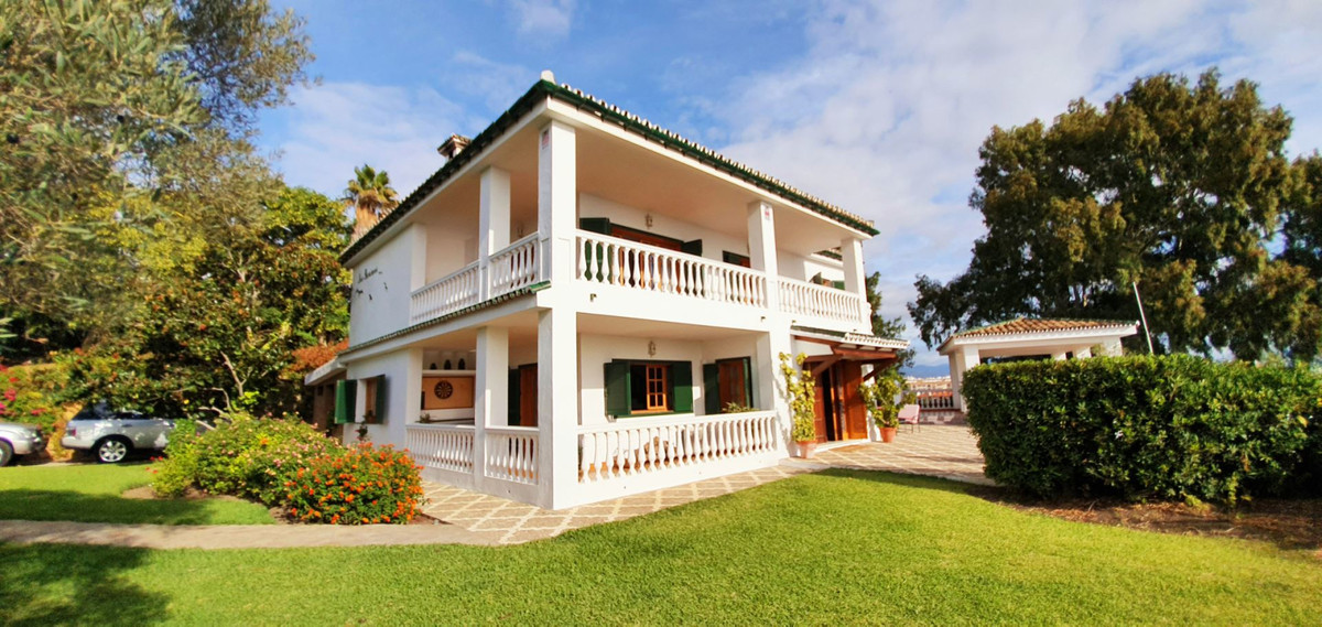 Villa Individuelle à La Duquesa, Costa del Sol
