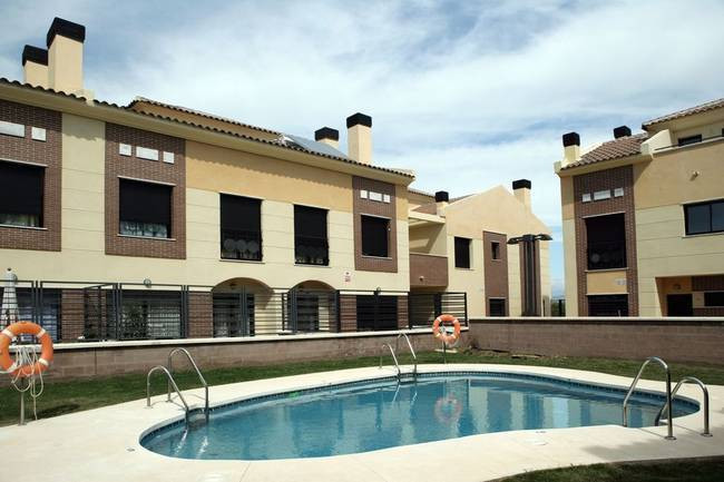 3 bedrooms Townhouse in Churriana