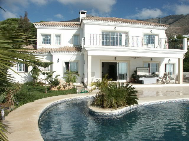 Stunning villa near Mijas Pueblo with six bedrooms, four bathrooms, a spacious living room and kitch, Spain