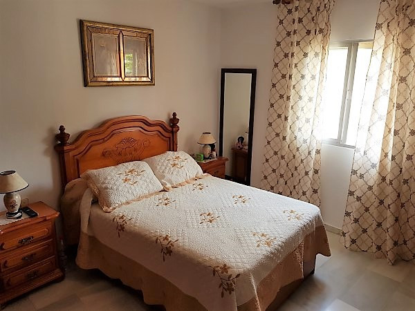 4 bedroom Commercial Property For Sale in San Pedro de Alcántara, Málaga - thumb 9