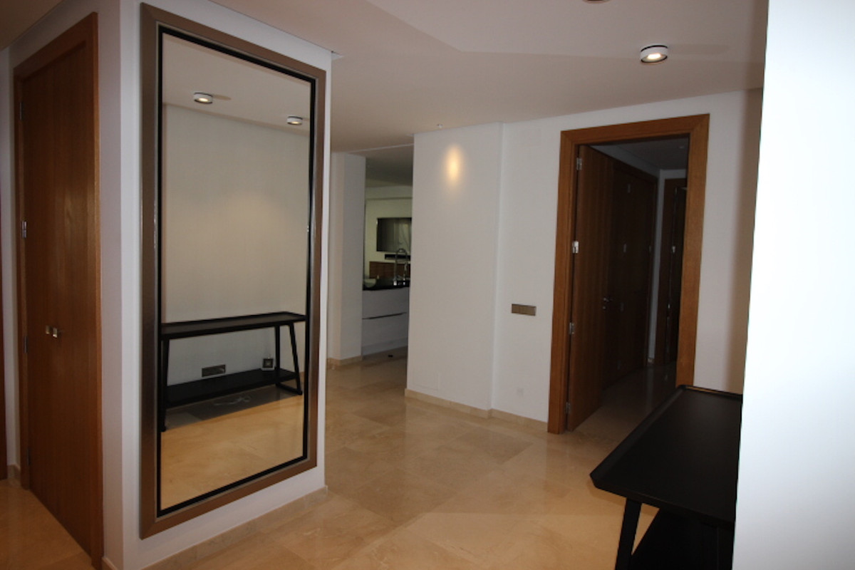 3 bedroom Apartment For Sale in Sierra Blanca, Málaga - thumb 20