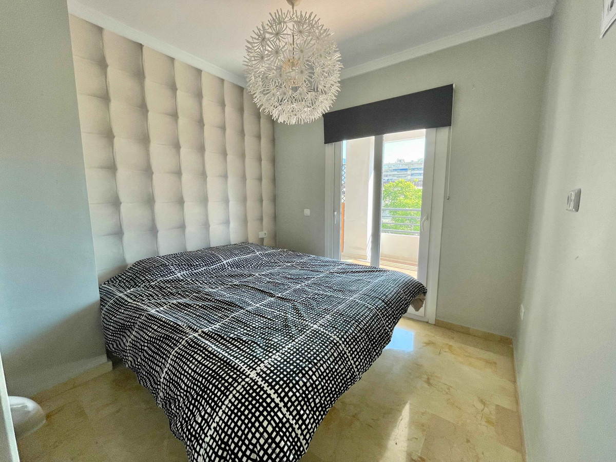 2 bedroom Apartment For Sale in Puerto Banús, Málaga - thumb 12