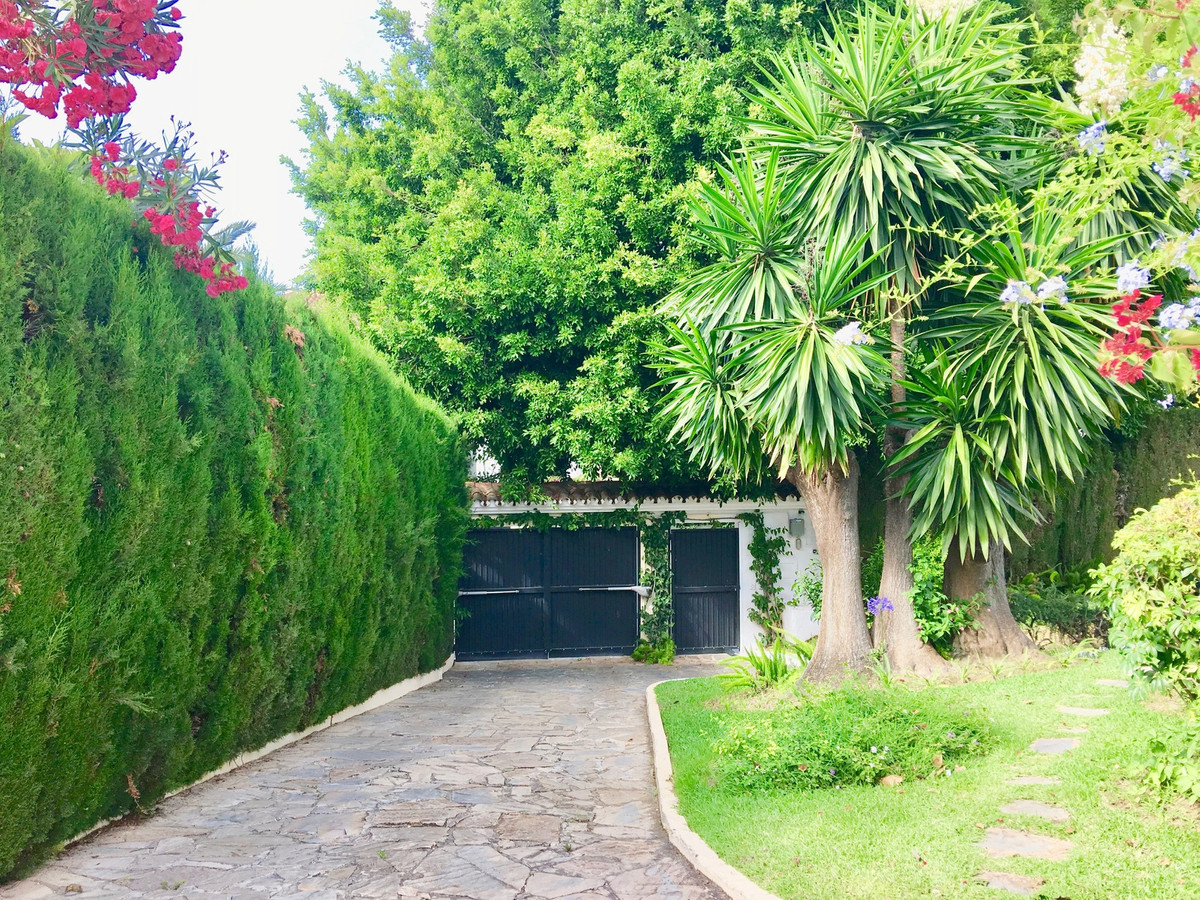 Villa Individuelle à Los Monteros, Costa del Sol
