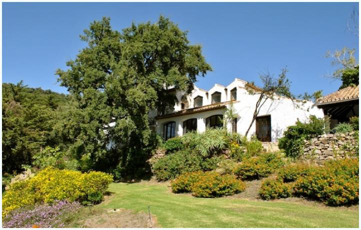 						Villa  Finca
																					en location
																			 à Casares
					