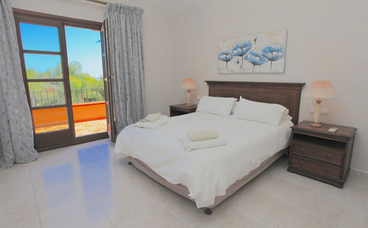 7 bedrooms Villa in Los Flamingos