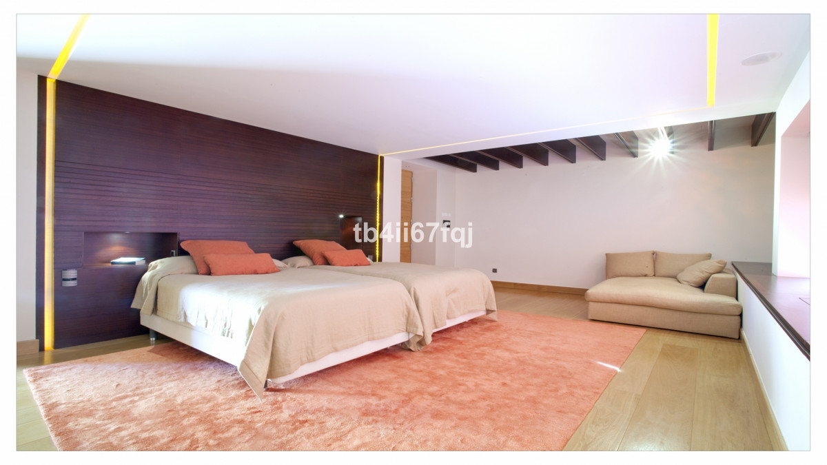 5 bedroom Villa For Sale in Sotogrande, Cádiz - thumb 23