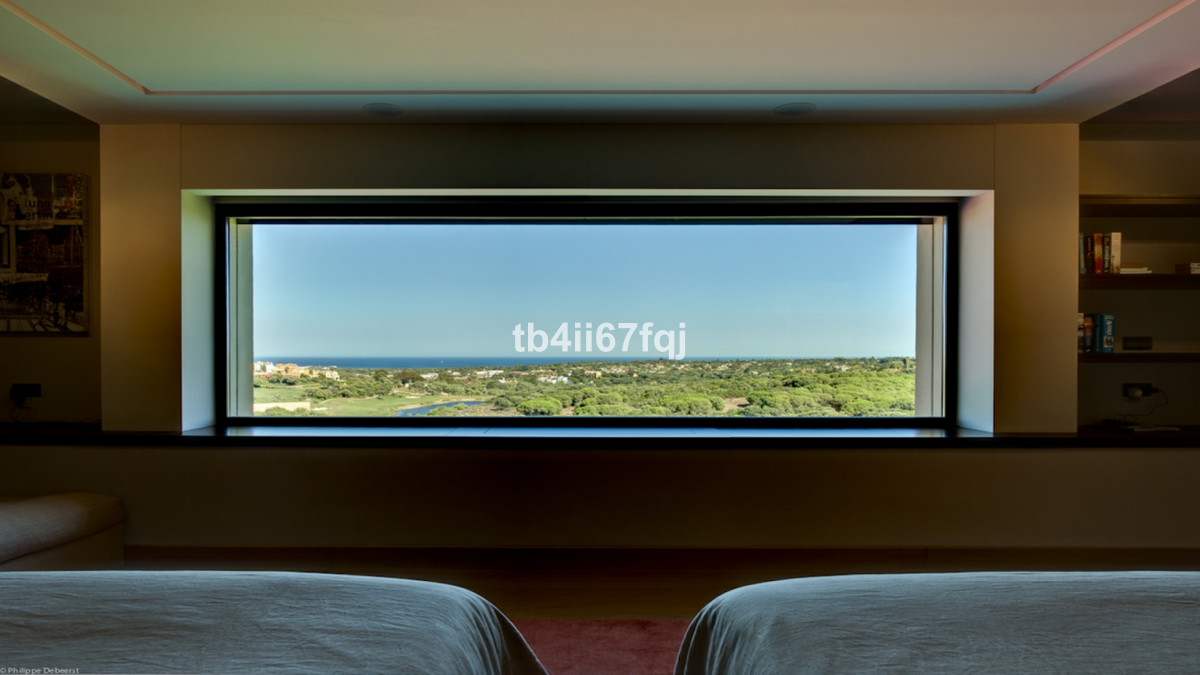 5 bedroom Villa For Sale in Sotogrande, Cádiz - thumb 7