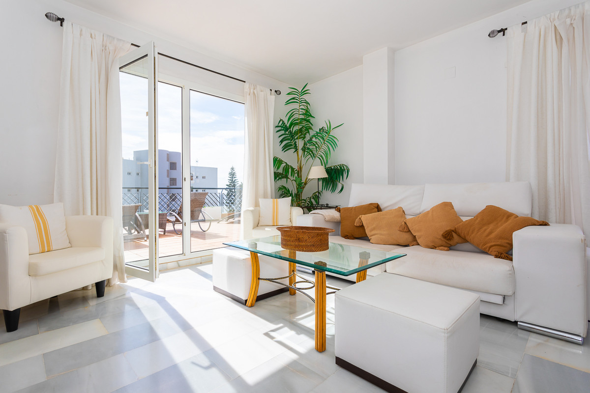 3 bedroom Apartment For Sale in Calahonda, Málaga - thumb 18