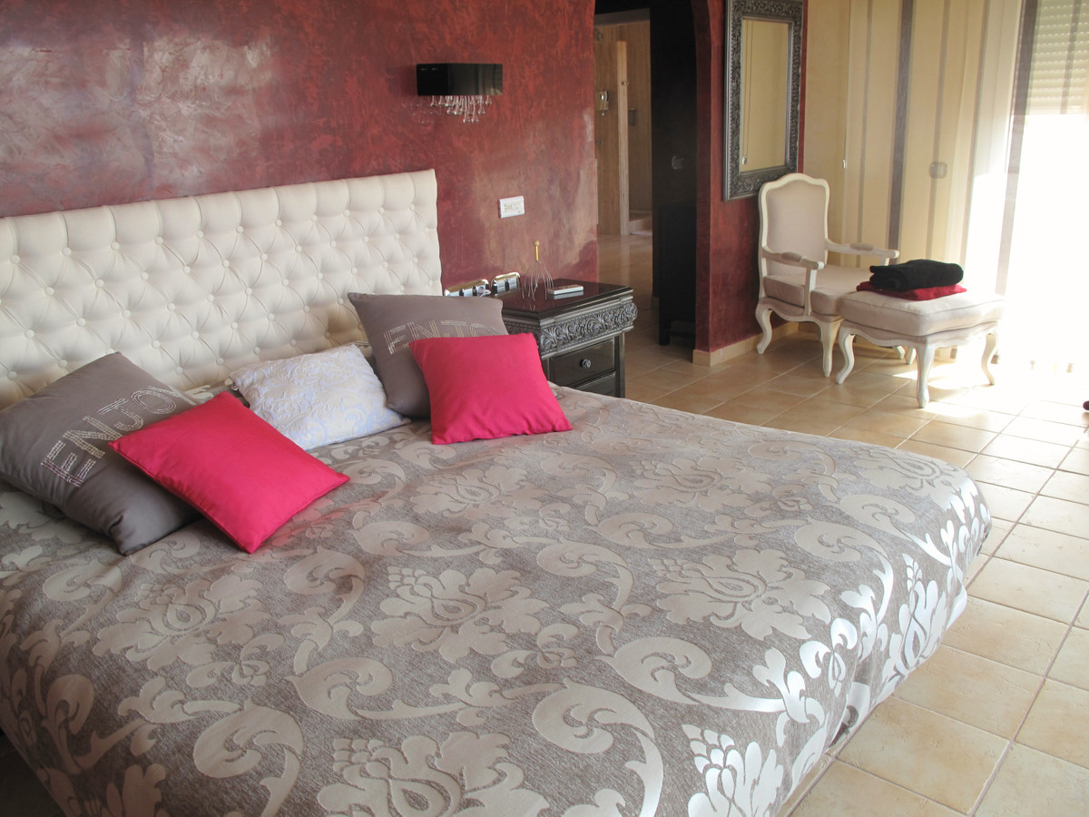 4 bedrooms Villa in Mijas