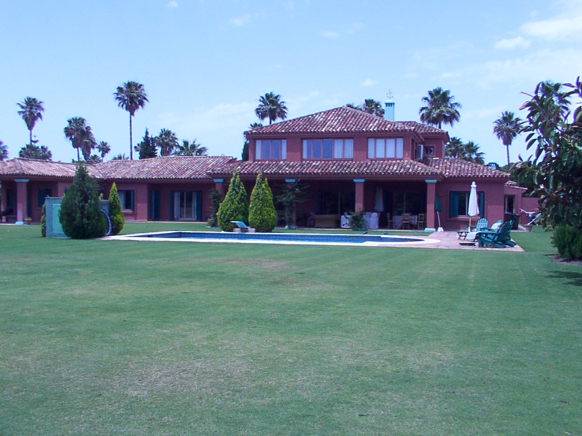 Villa for sale in Sotogrande, Costa del Sol