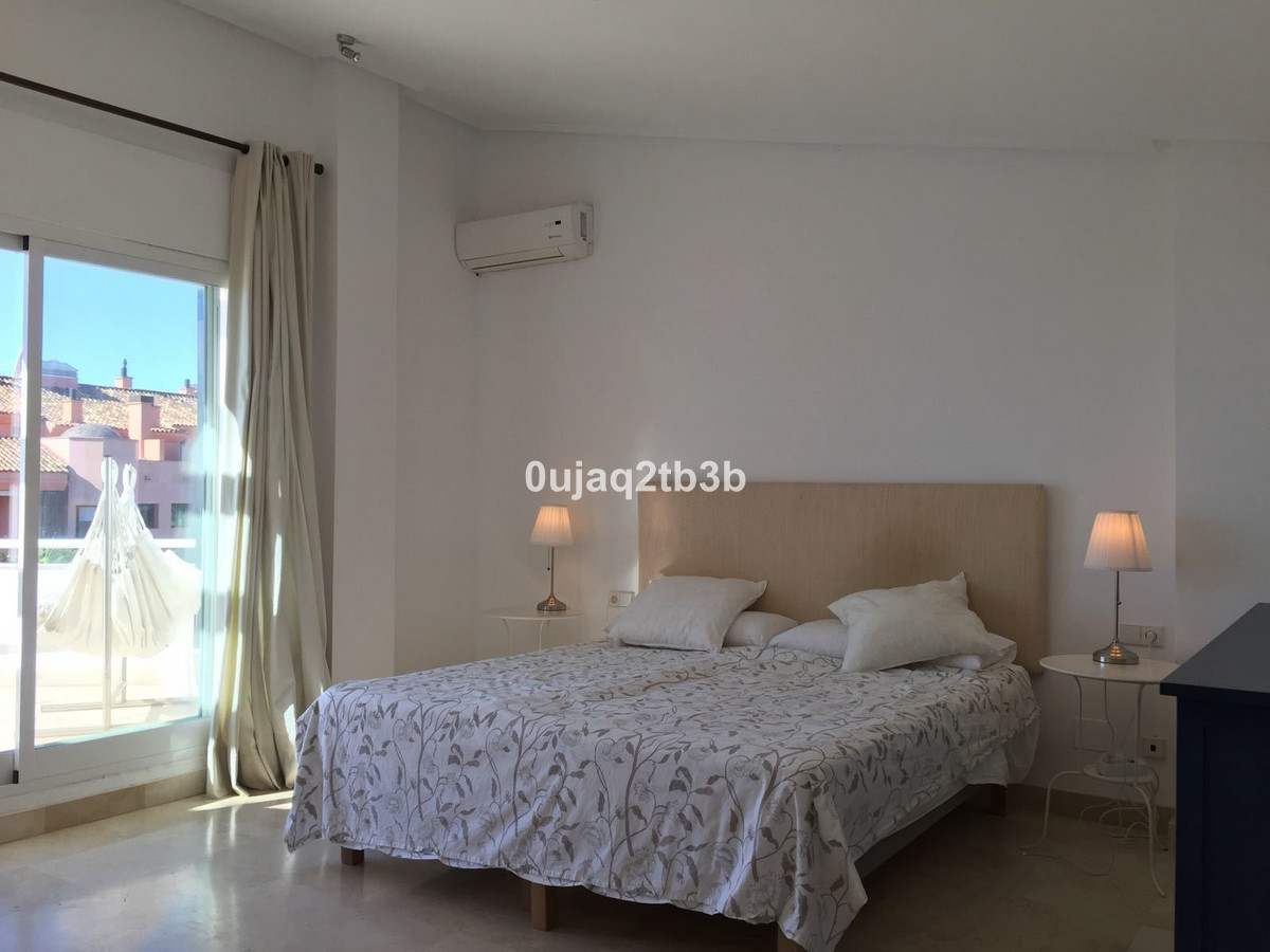 3 bedroom Apartment For Sale in Puerto Banús, Málaga - thumb 3