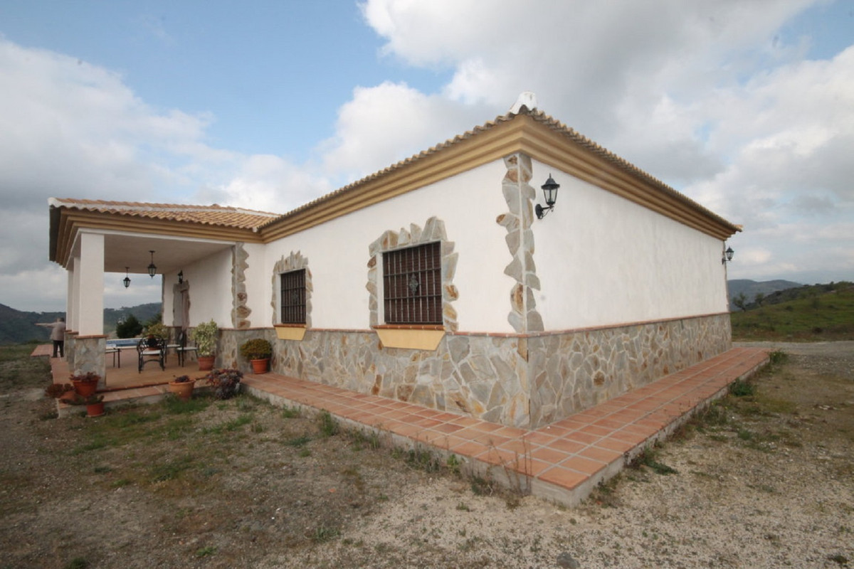 House in Almogía R3408124 39