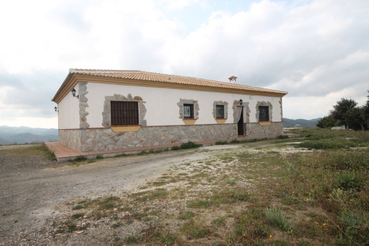 House in Almogía R3408124 41 Thumbnail