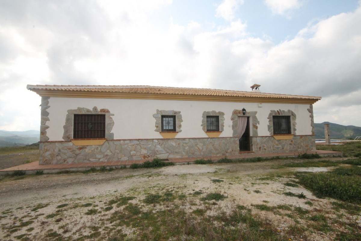 House in Almogía R3408124 43
