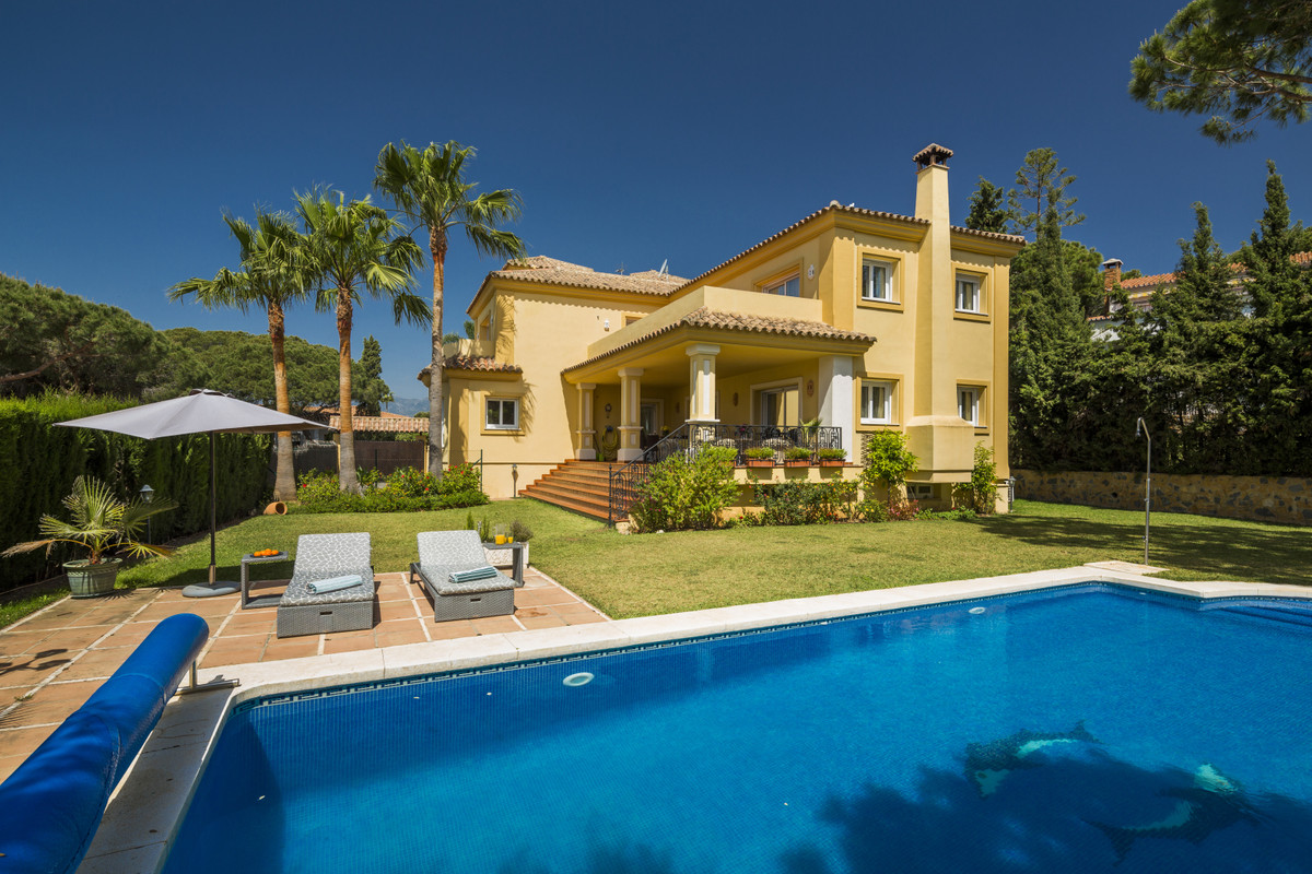 Villa - Chalet en venta en Elviria R3437890