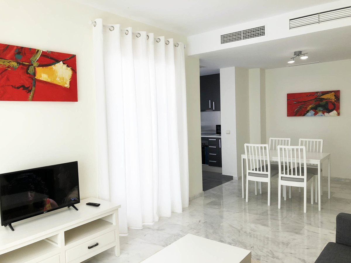 2 bedroom Apartment For Sale in Estepona, Málaga - thumb 2