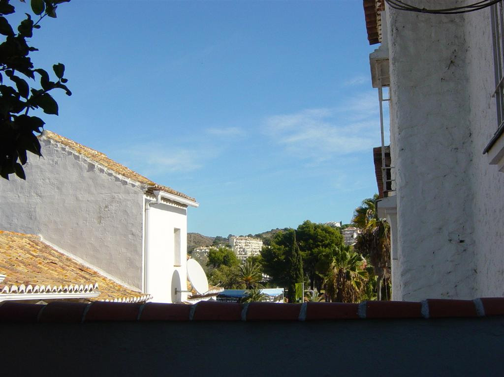 3 bedroom Villa For Sale in Carib Playa, Málaga - thumb 14
