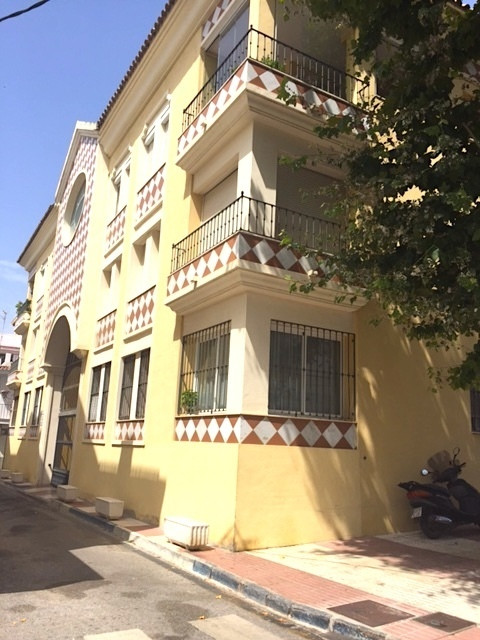 						Appartement  Rez-de-chaussée
																					en location
																			 à San Pedro de Alcántara
					