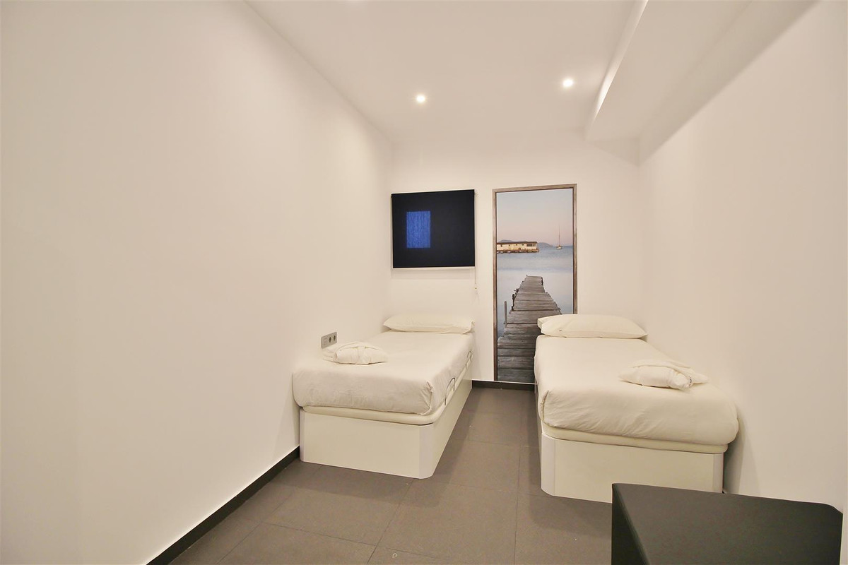 2 bedroom Apartment For Sale in Marbella, Málaga - thumb 10