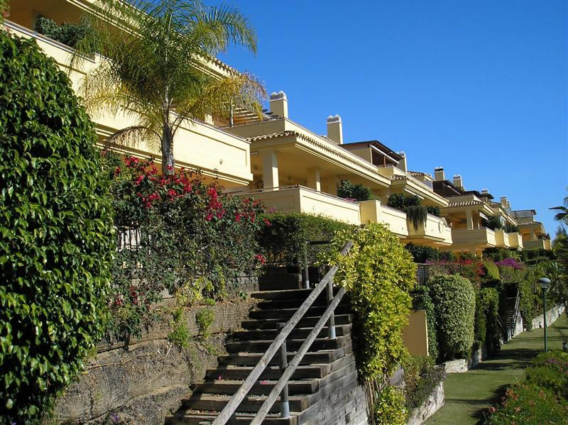 Apartamento Planta Baja en Sierra Blanca, Costa del Sol
