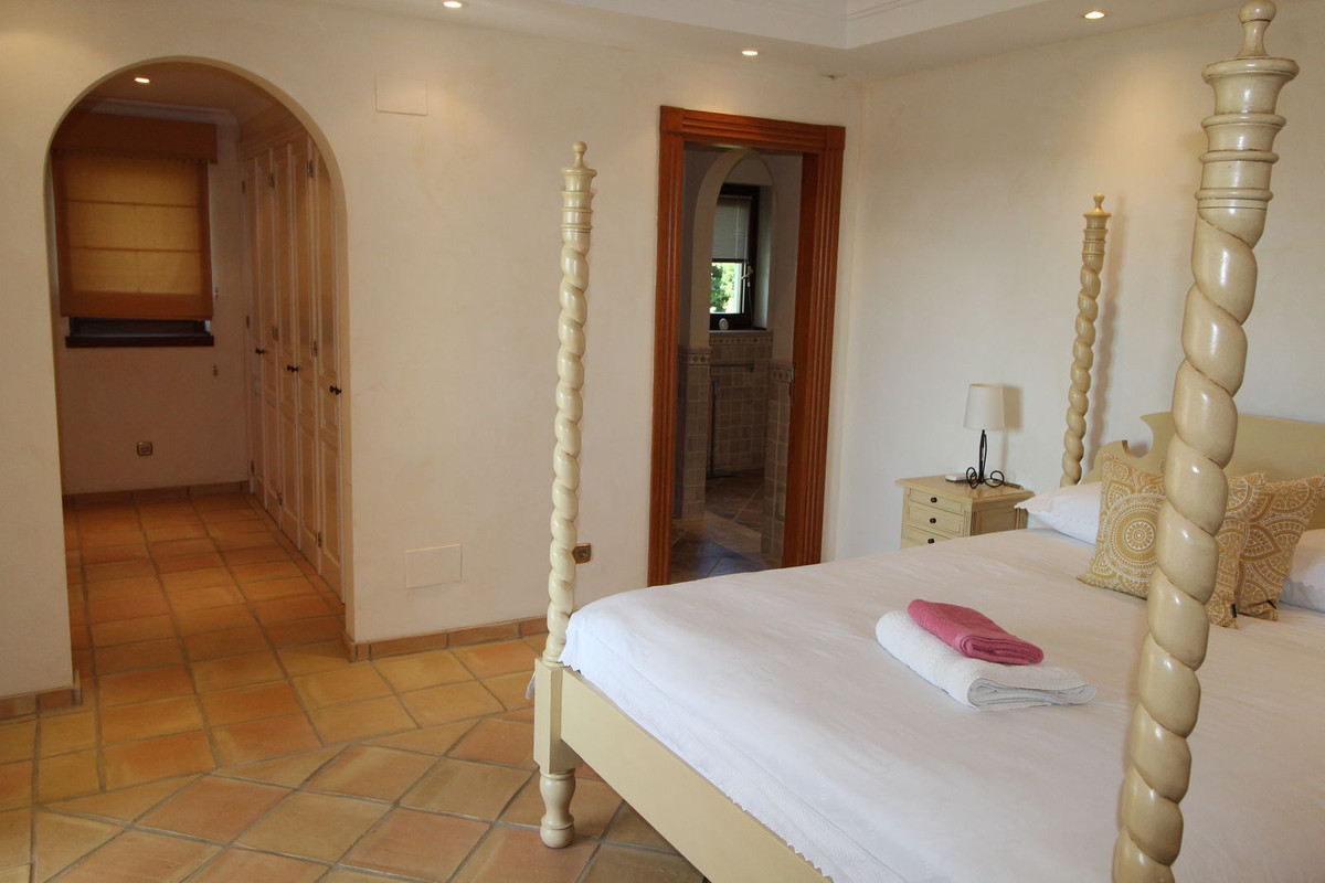 5 bedroom Villa For Sale in Sotogrande Alto, Cádiz - thumb 41