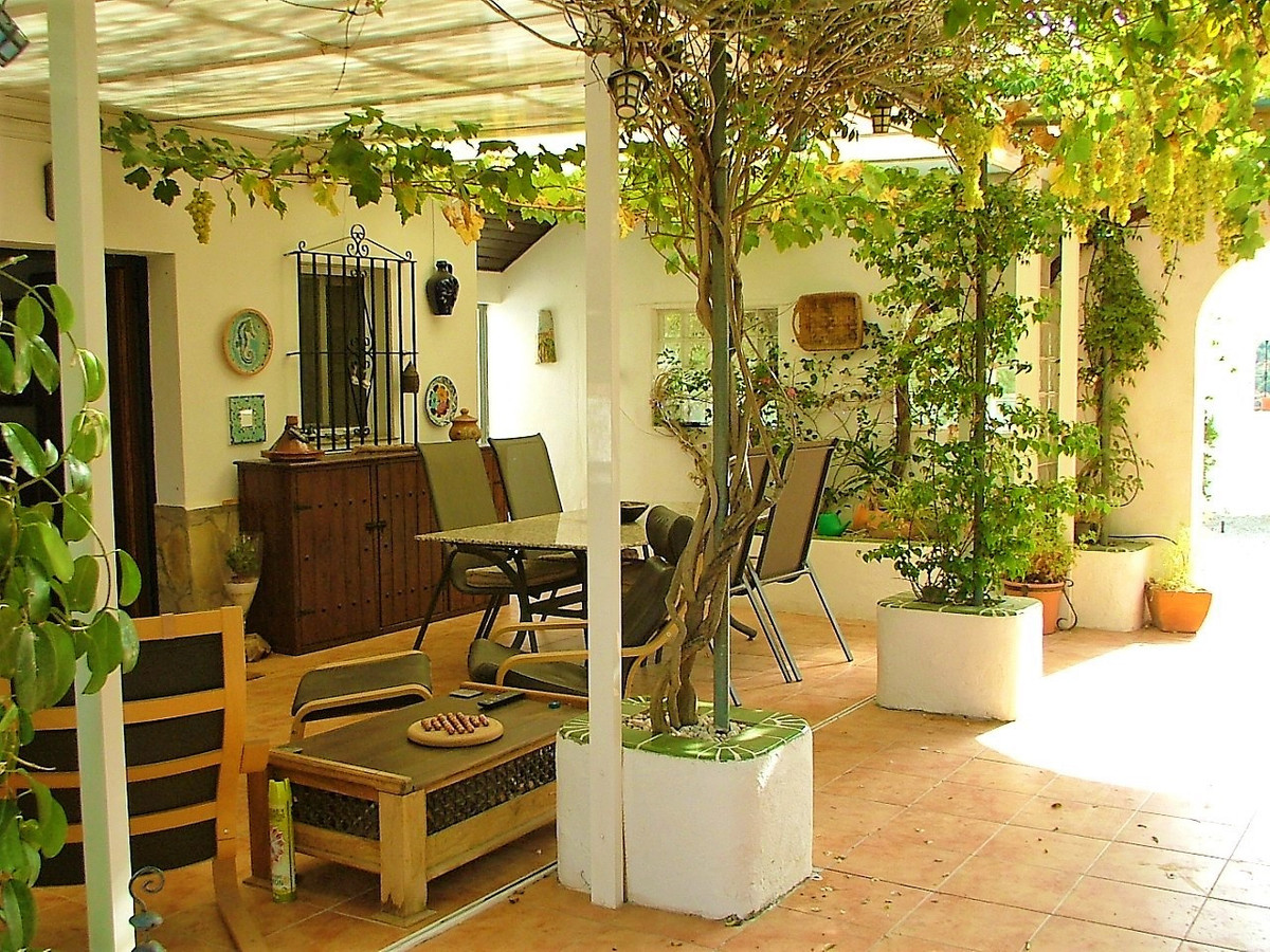Villa Finca in Alora, Costa del Sol
