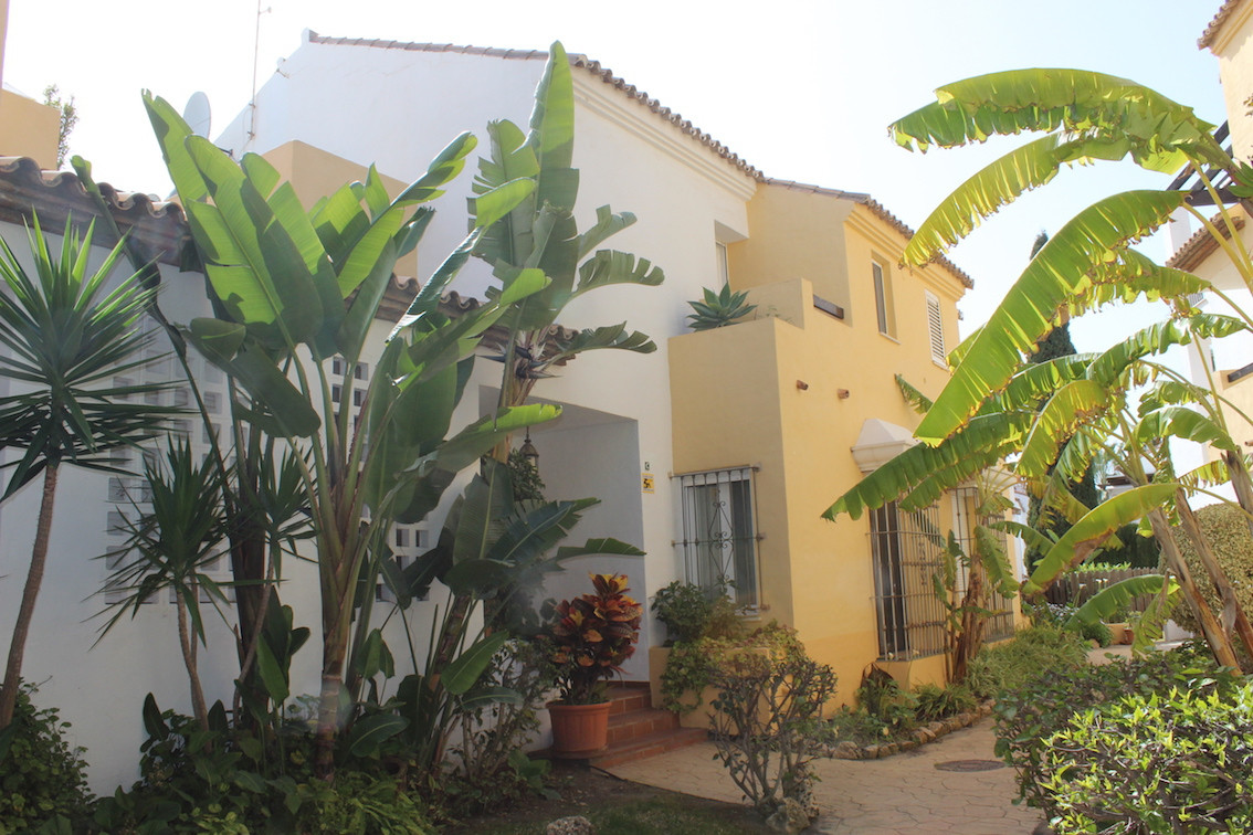 ES164479: Town House  in Bahía de Marbella