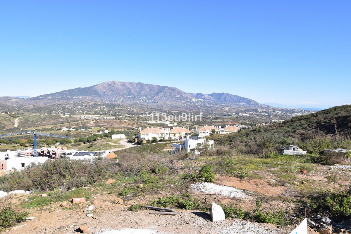						Plot  Residential
													for sale 
																			 in La Cala Golf
					