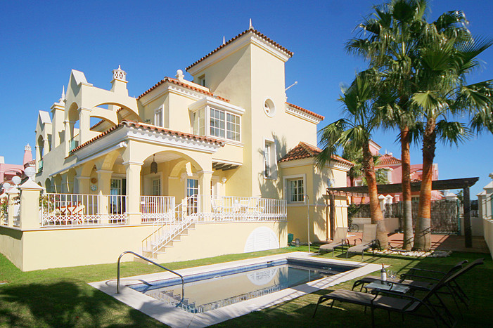 Villa en venta en Puerto Banús, Costa del Sol