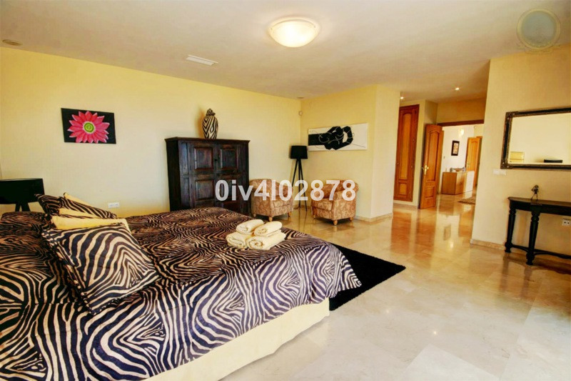 10 bedroom Villa For Sale in Benalmadena Pueblo, Málaga - thumb 24